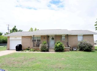 1223 N 14th St, Perry, OK 73077