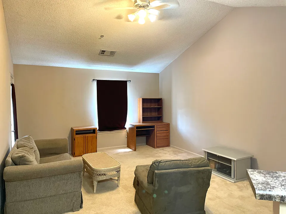 2301 Veterans Memorial Pkwy #610