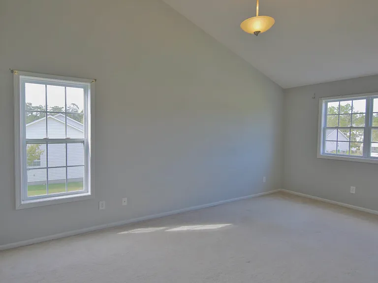 104 Ryan Glenn Dr — Photo 8