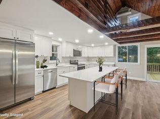 1 Rounseville Rd, Rochester, MA 02770