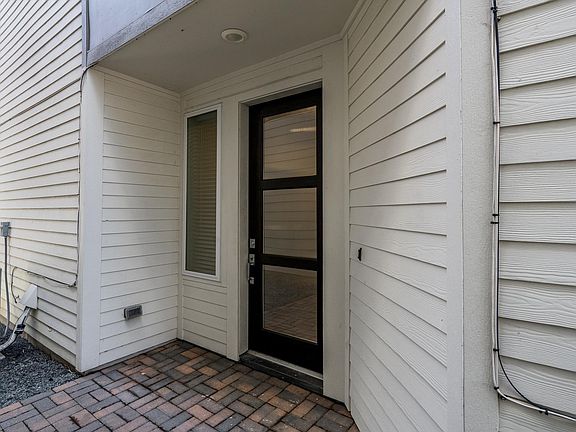 4th image of 318 Eado Park Cir