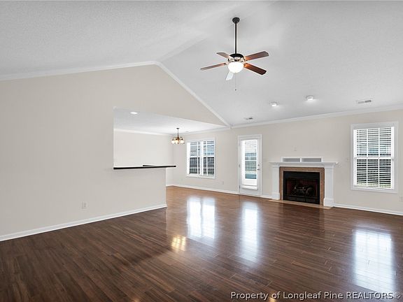5th image of 1421 Avoncroft Dr