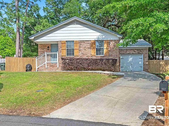 5th image of 257 Maple Cir