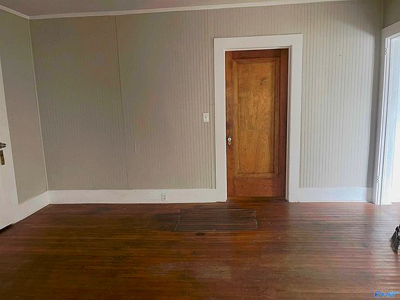 5th image of 803 Main St E #B