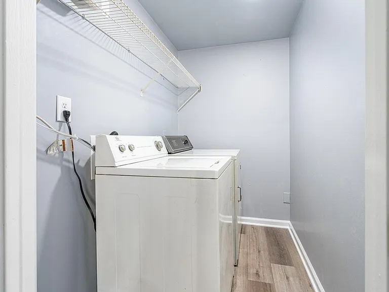 1802 N Talbott St #1 — Photo 12