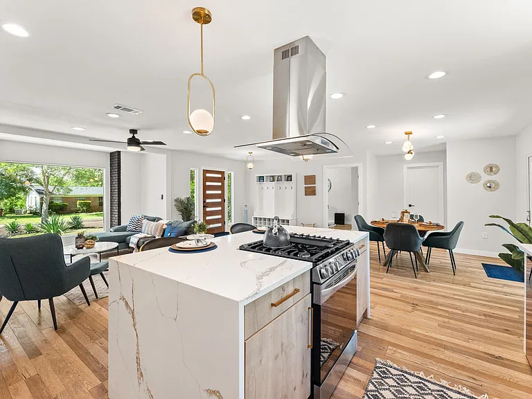 5102 Ravensdale Ln — Photo 10