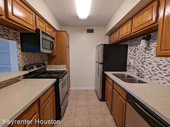 4th image of 1860 White Oak Dr APT 337