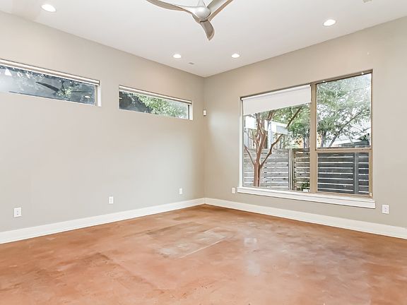 4th image of 262 E Cevallos St