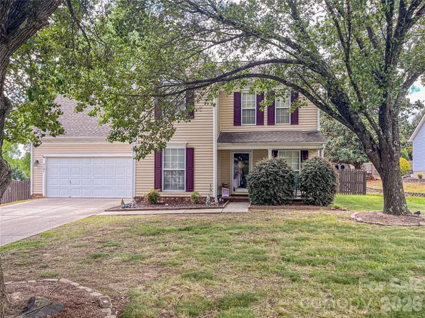 5101 Ashie Ave, Matthews, NC 28104