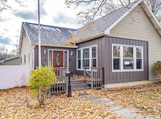 308 W Oak St, Butler, IN 46721