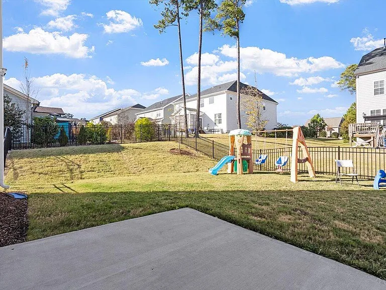 1829 Knights Crest Way — Photo 40