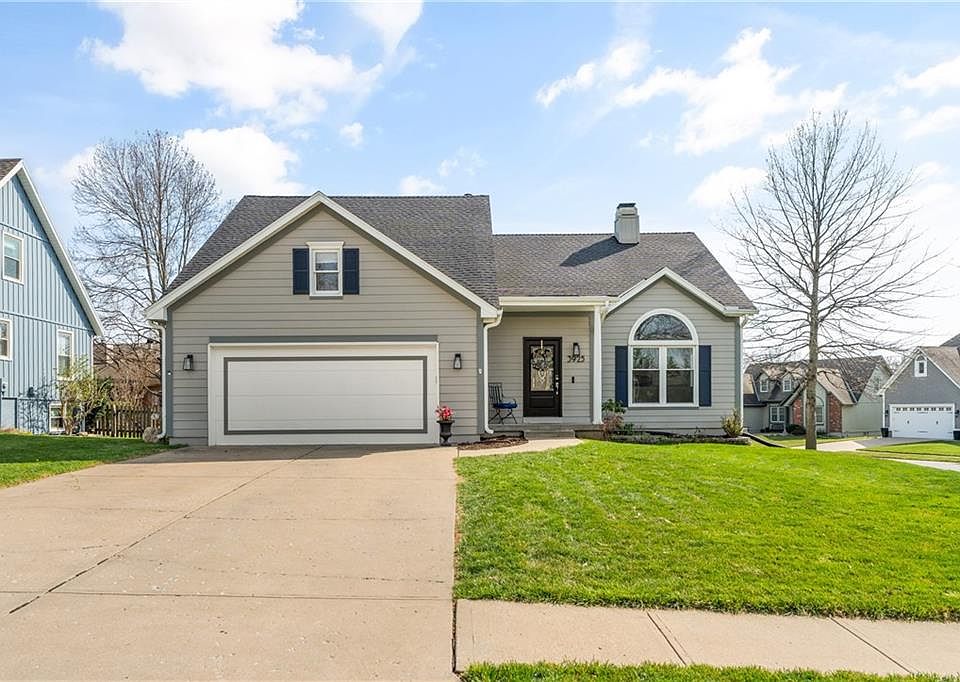 1st image of 3925 SW Windsong Dr