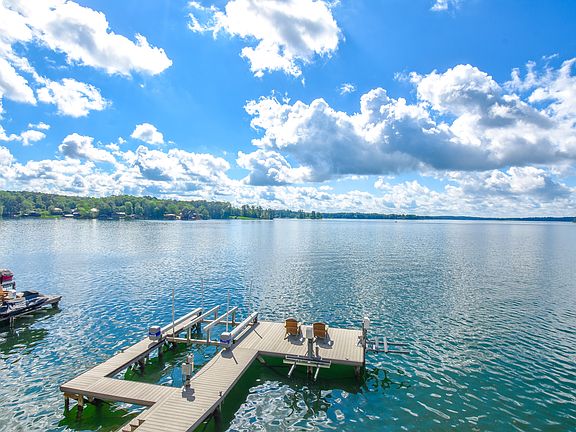 3rd image of 37 Eagle Point