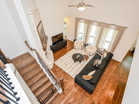 2nd image of 4523 Juniper Ridge Ln