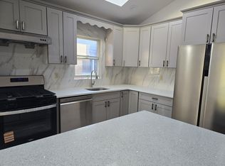 4038 Francis Lewis Blvd FL 2, Bayside, NY 11361