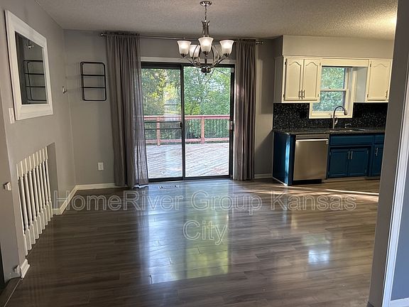 5th image of 7801 N Seymour Ct