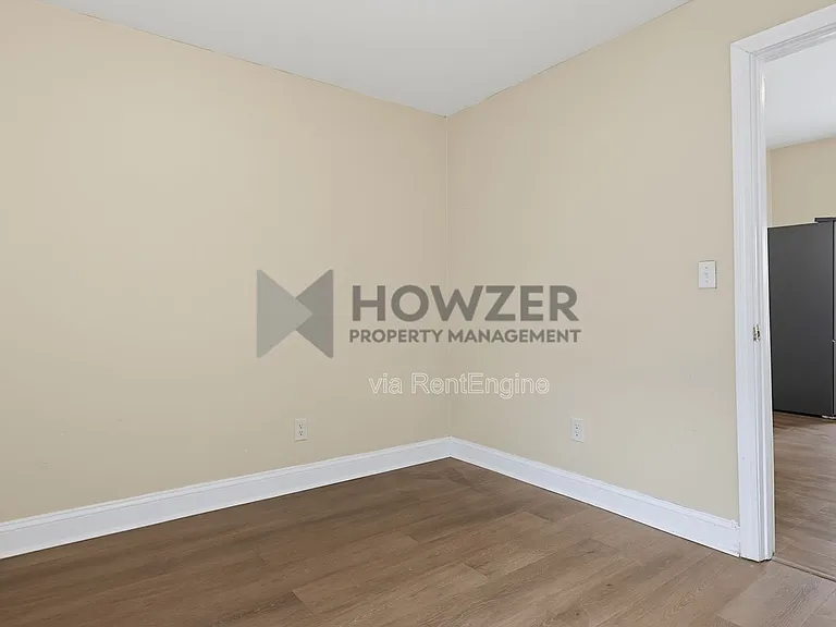 14-18 Chester Ave #16-14 — Photo 20