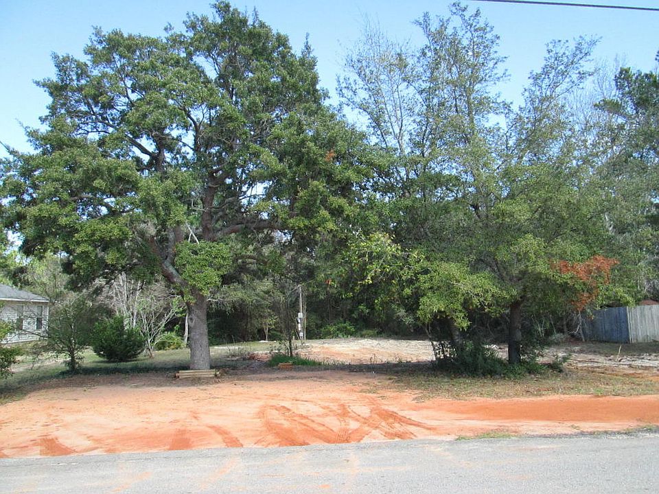 2nd image of 5820 Capitol Dr