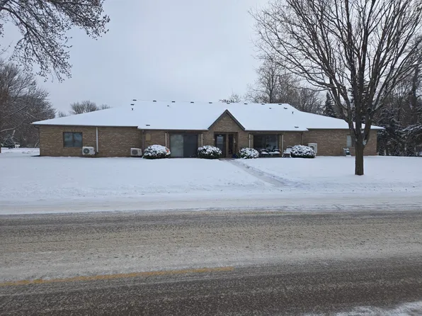 222 N Concord St APT 103, Fergus Falls, MN 56537