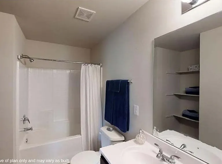 935 SW 9th St — Photo 6