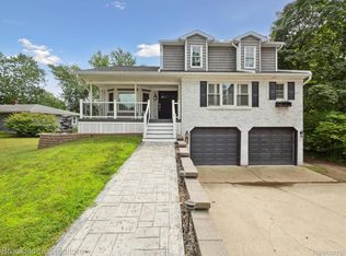 576 E Flint St, Lake Orion, MI