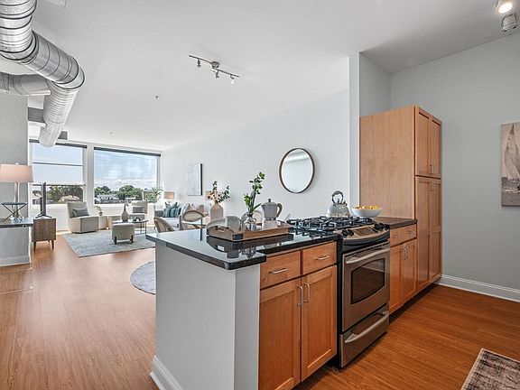 5th image of 51 Lafayette St Unit 506