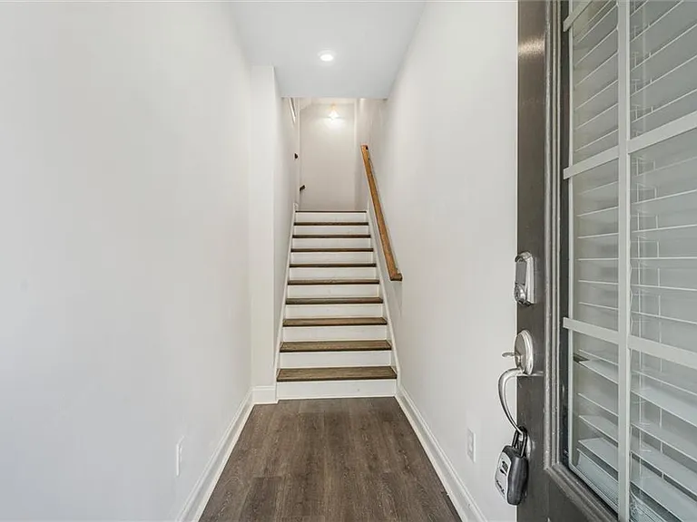 1317 Rosen Rd — Photo 2