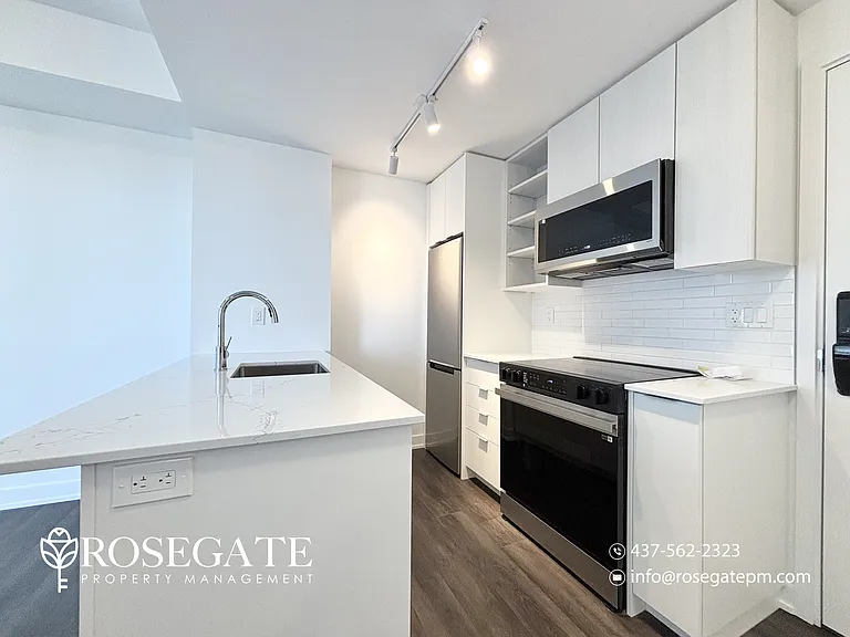 2069 Lakeshore Rd #903 — Photo 2