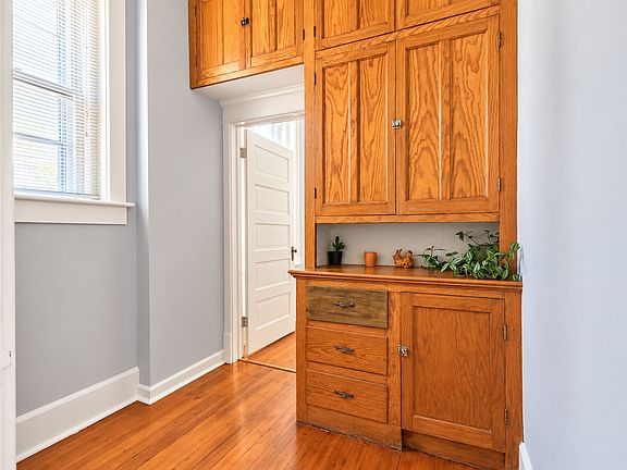 5th image of 117 Cherry St #A