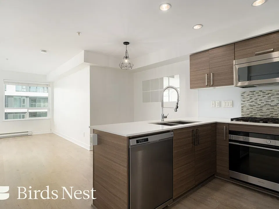 2858 W 4th Ave #312
