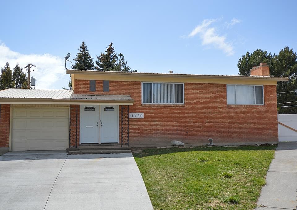 1st image of 1450 Riviera Dr