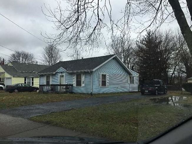 2nd image of 7508 Plainfield Rd