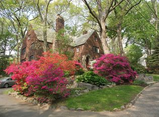 7 France Pl, Larchmont, NY 10538