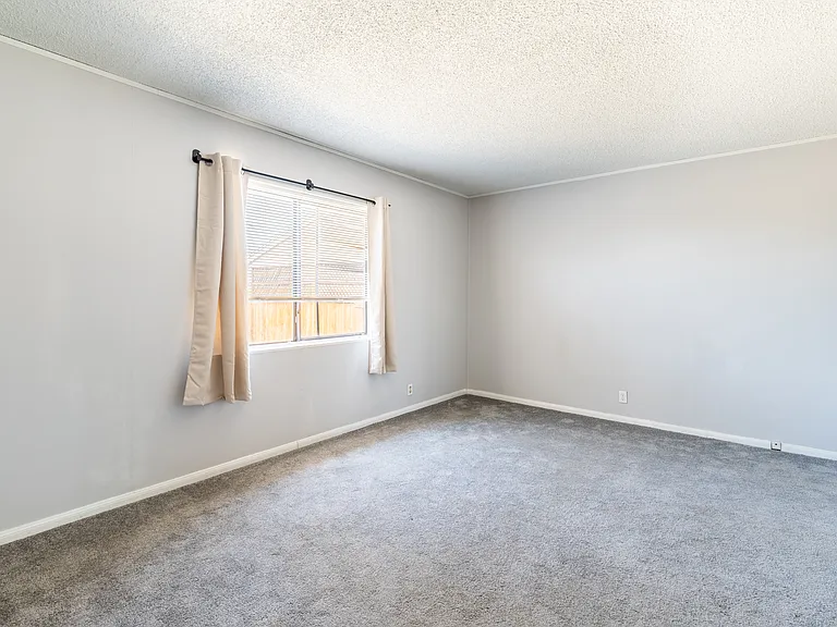 72476 Sunnyvale Dr — Photo 35