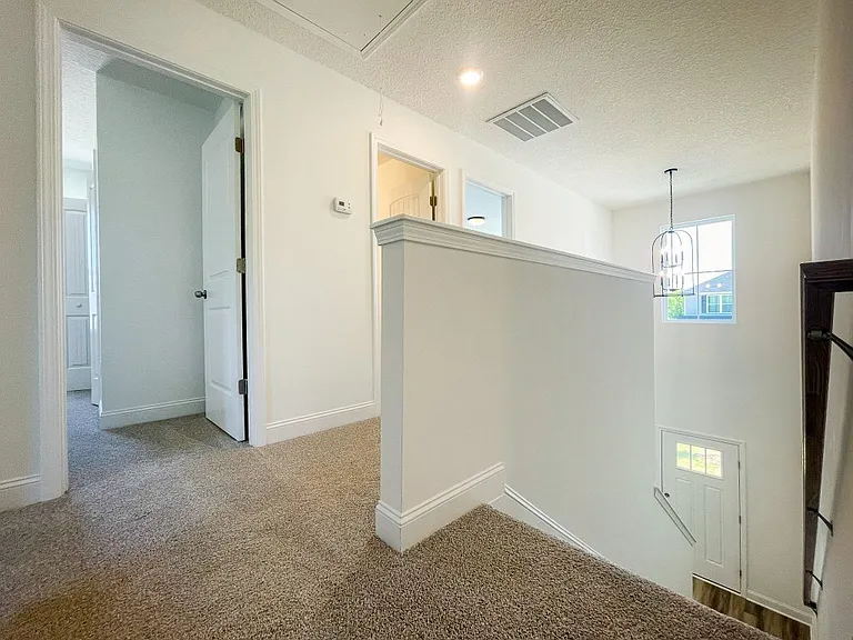 549 Meloney Dr — Photo 25