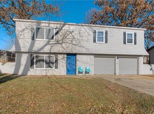 5216 NE 57th St, Kansas City, MO 64119