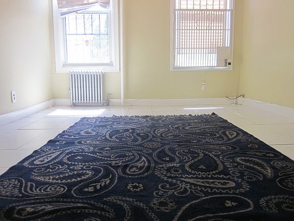2nd image of 20 Scholes St #1