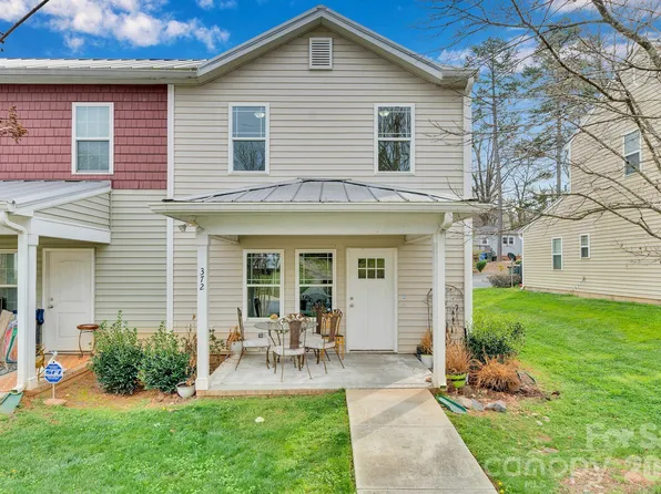 372 E Mills Ave, Mooresville, NC 28115