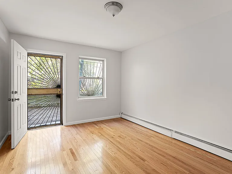 7 Monroe St #1 — Photo 6
