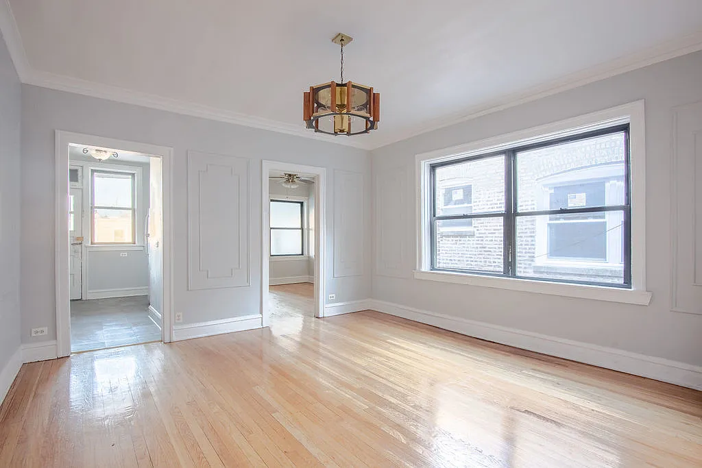 2 bed, 1.0 bath, 7008 sqft, $1,400 — Photo 4