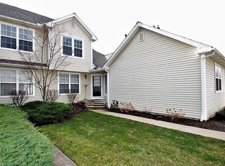 375 Blair Cir, Aurora, OH 44202