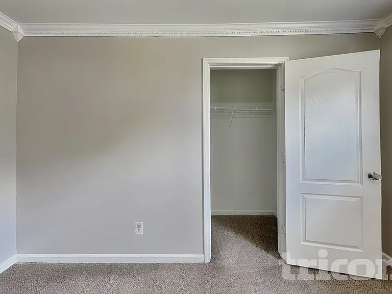 1219 Falls Creek Ct — Photo 13