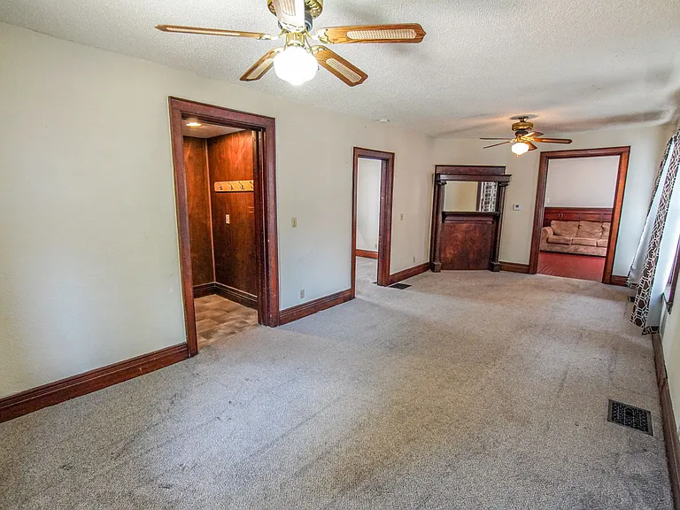 74 Woodside Ave #1 — Photo 15