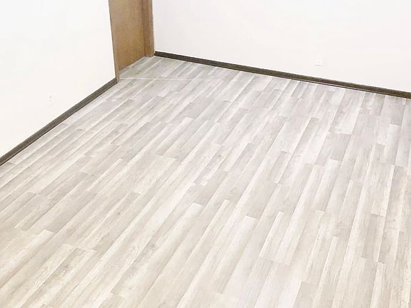 4th image of 1218 Trailwood N