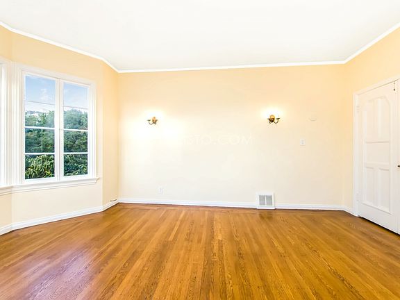 3rd image of 1236 Francisco St APT 4