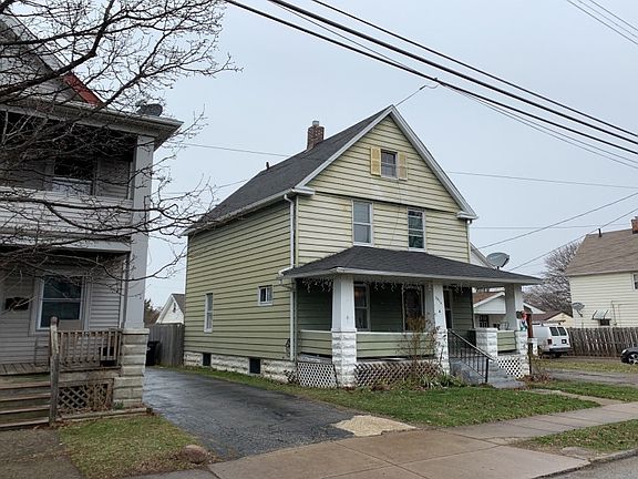 3rd image of 2814 Roanoke Ave
