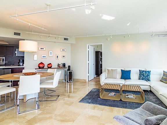 4th image of 200 Sunny Isles Blvd #21702