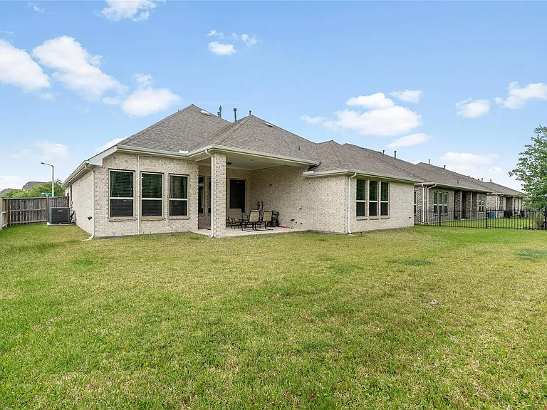 2236 Bayou Cove Ln — Photo 17
