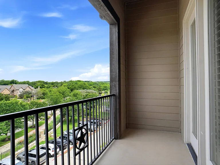 301 Watermere Dr #414 — Photo 35