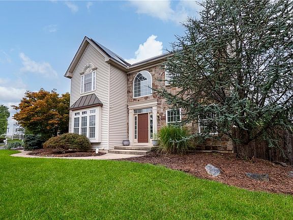 2nd image of 4205 Shadowstone Dr